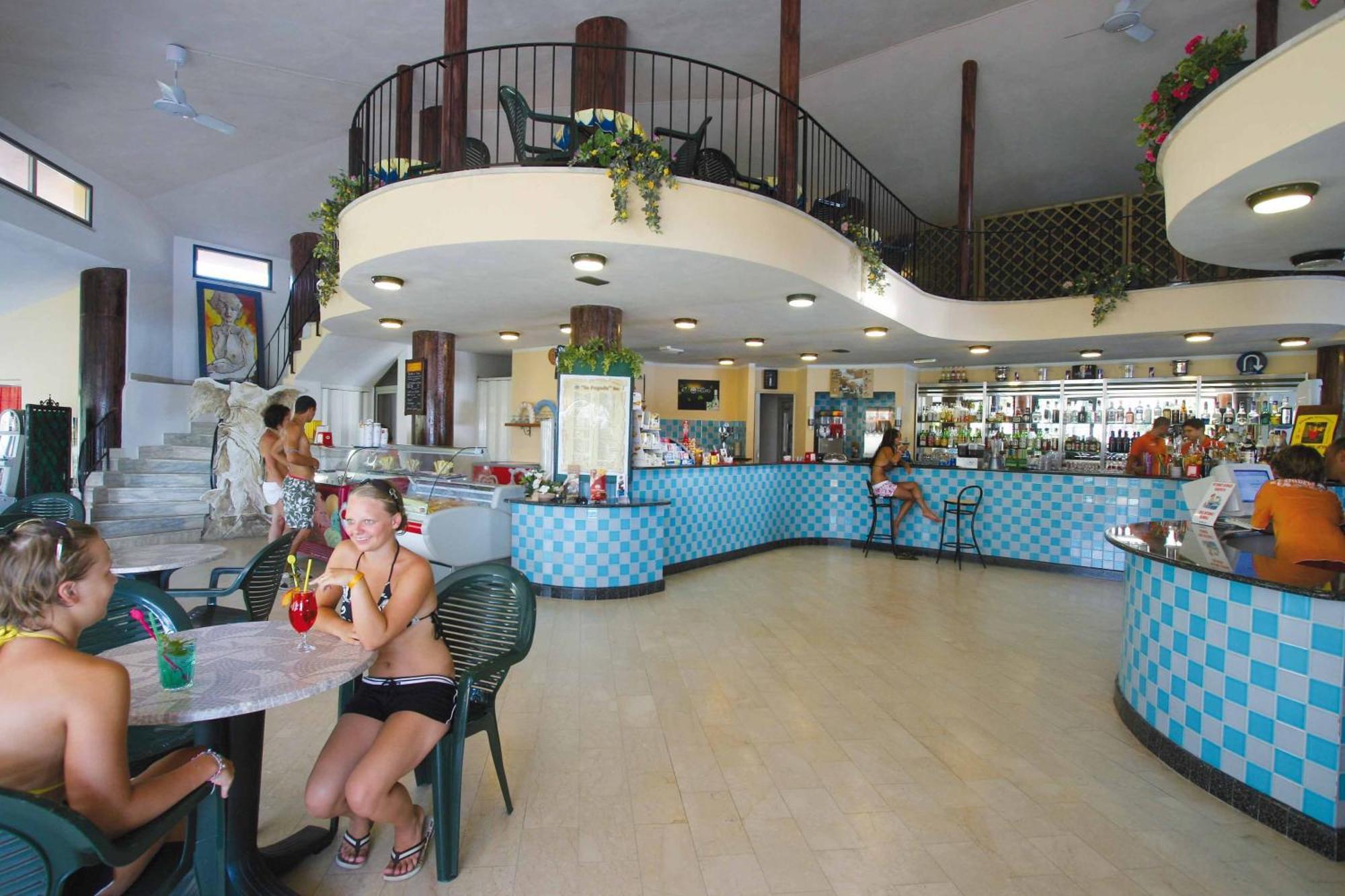 Villaggio Torre Ruffa Robinson Capo Vaticano Extérieur photo